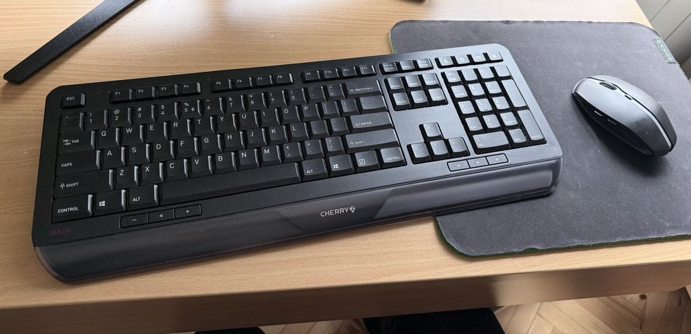 Cherry Gentix безжична клавиатура + мишка