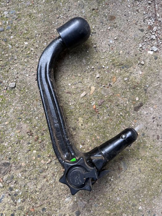 ТЕГЛИЧ ЗА ПЕЖО чисто нов