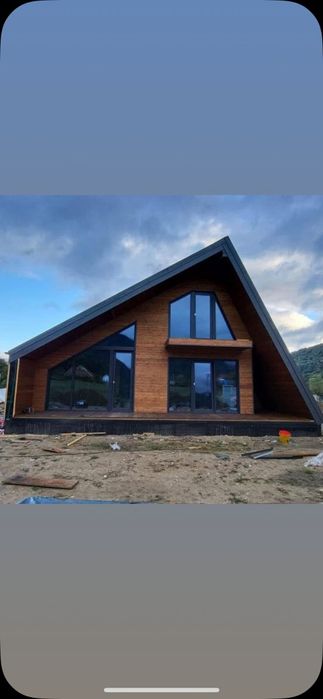 Doriți o casa din lemn, o cabana, o casă din container, garaje auto