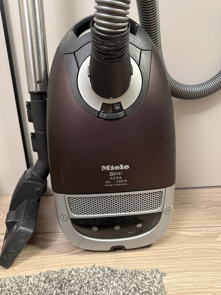 Пылесос Miele