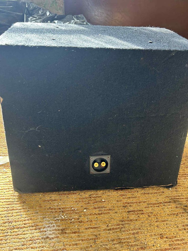 Бас каса JBL 1000w с усилвател 450w