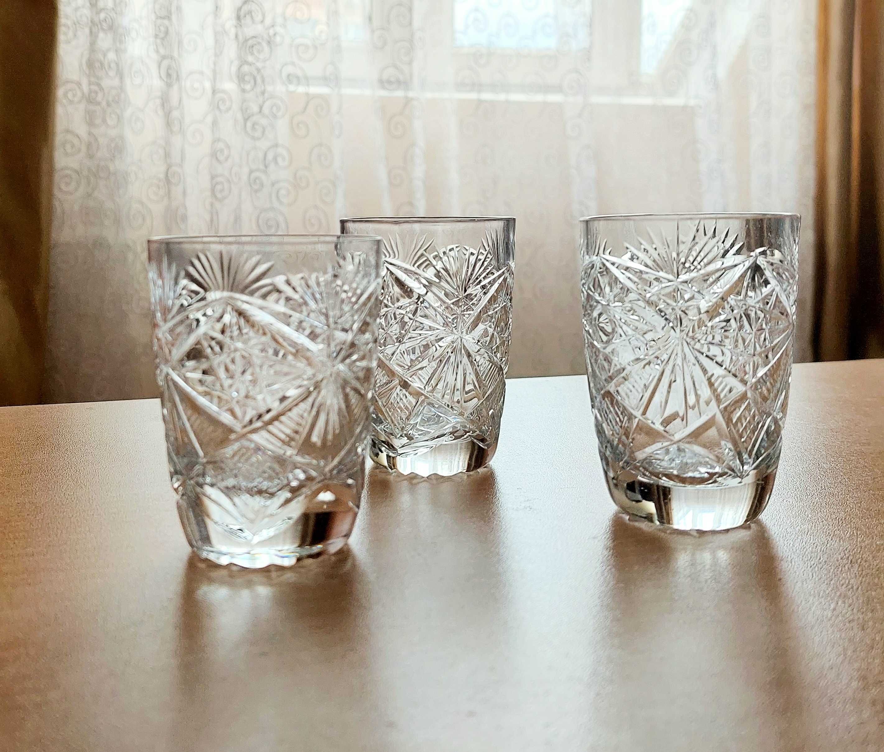 Хрустальные рюмки 10 шт(стопки)