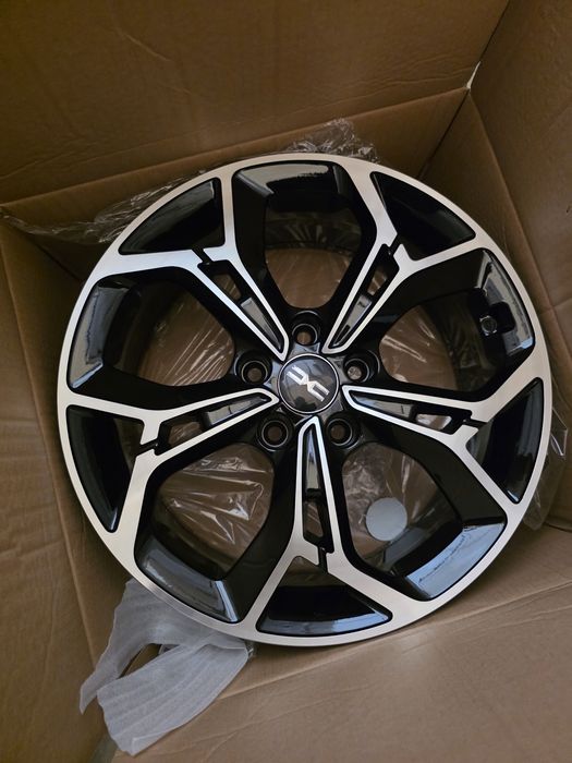 Jante de aliaj pentru dacia duster pe 17 marca silver line