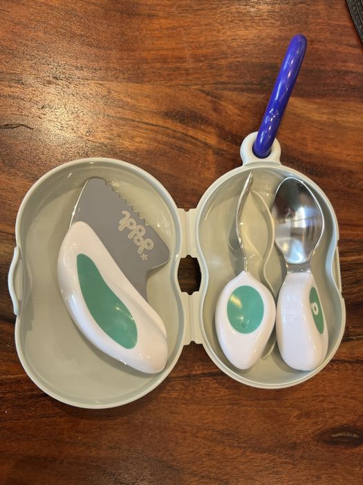 Прибори за хранене с кутия за съхранение Doodl