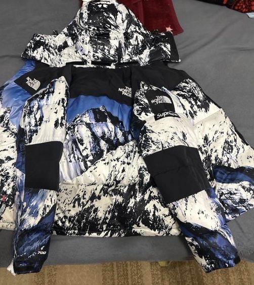 Vand Geaca The North Face x Supreme