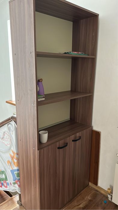 Шкаф офисный коричневый