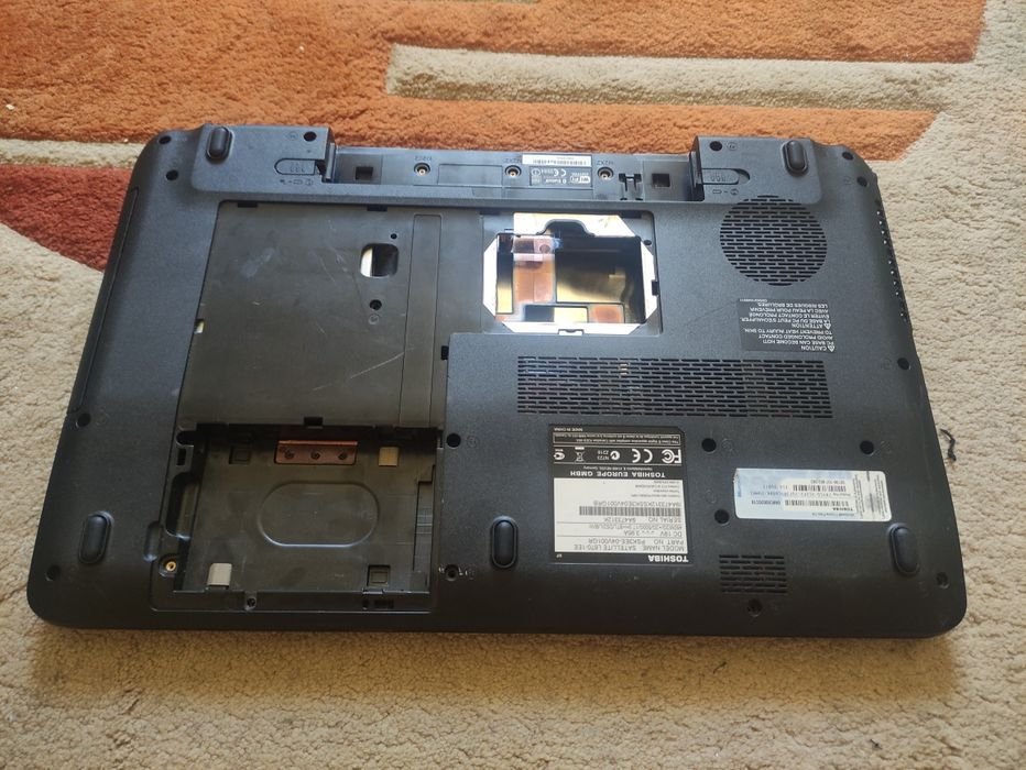 Carcasa completa + Balamale + Dvd - Toshiba L670 L675 L670D L675D