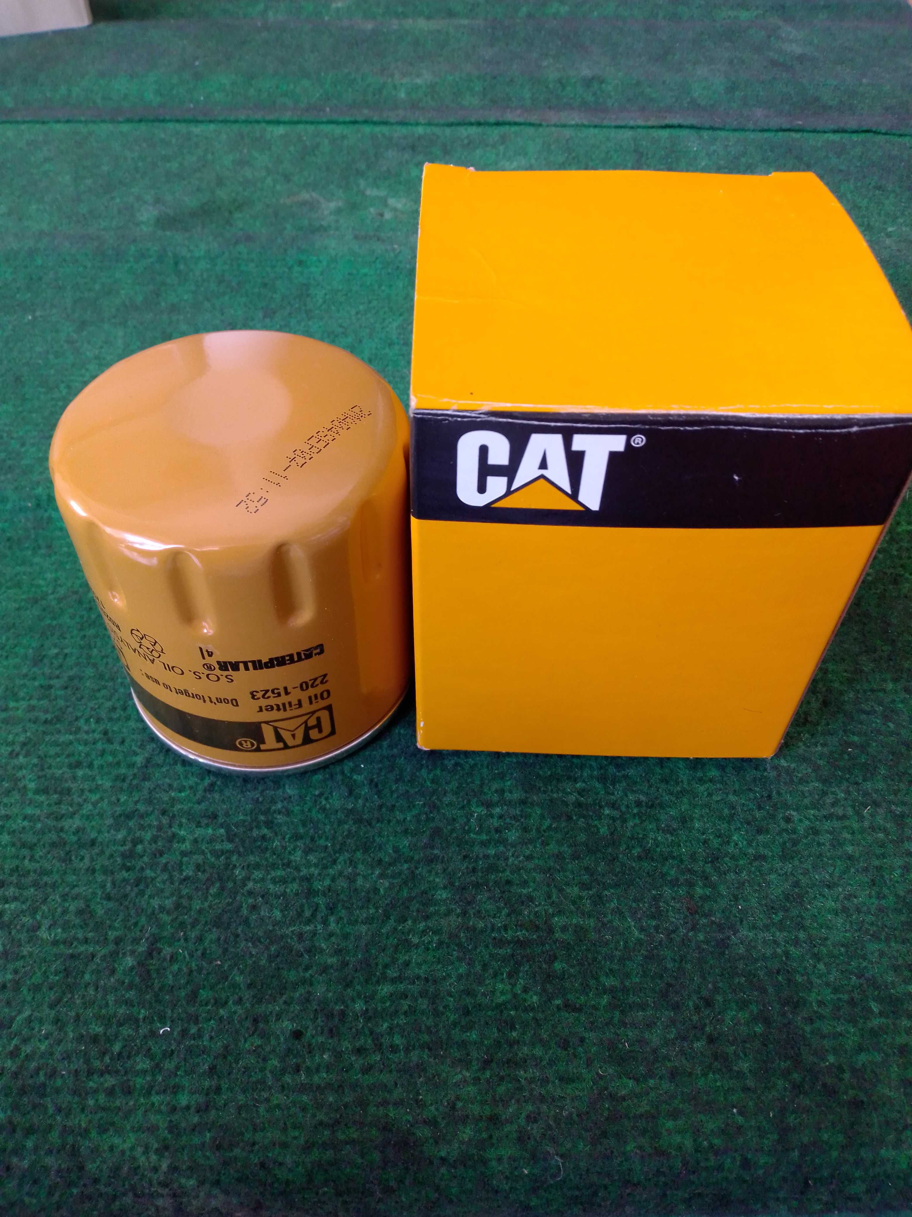 Продавам маслен филтър CAT 220-1523