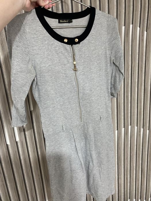 Привлекательное повседневное платье в сером цвете!