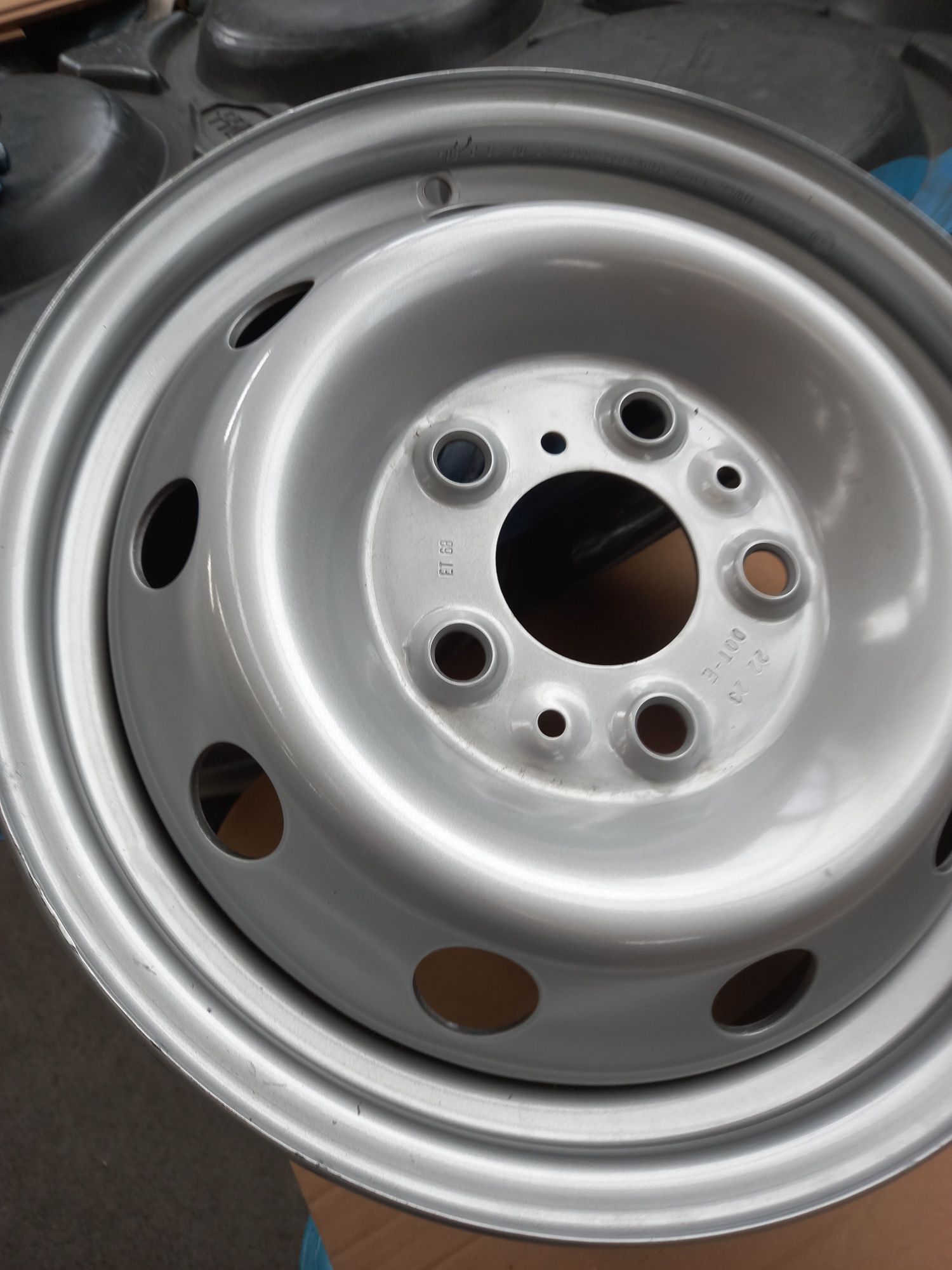 Jante Fiat Ducato Citroen Jumper Peugeot  Boxer pe 15 și  pe 16