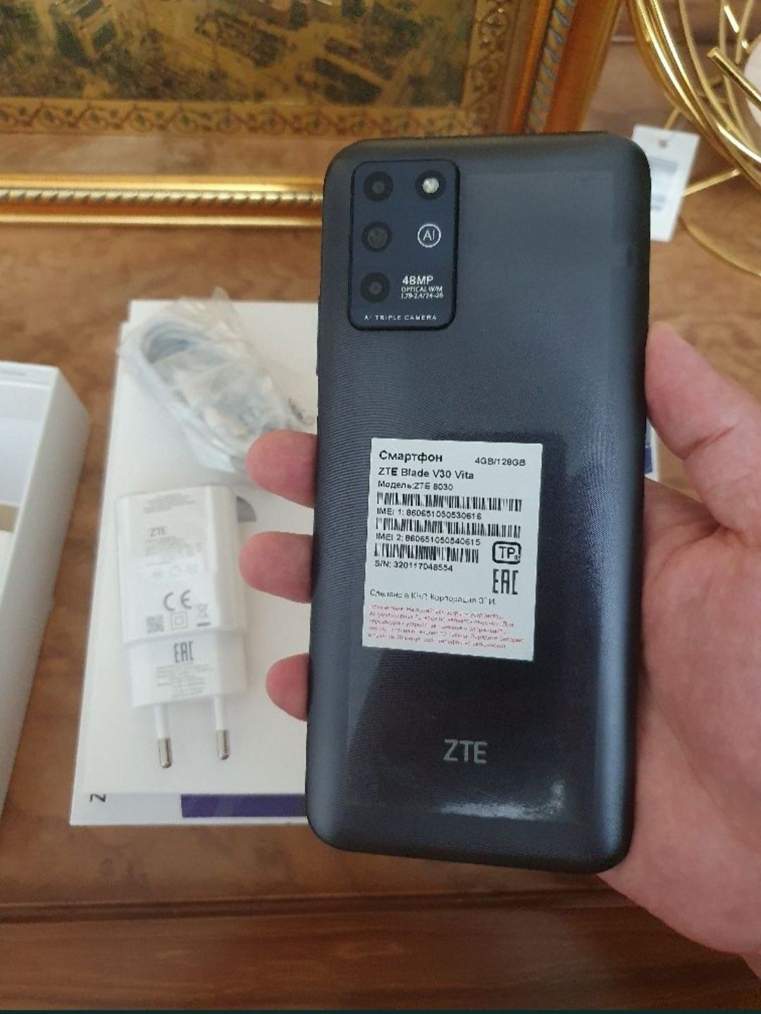 ZTE Blade V30 128Gb Black 4G Igravoy Original Karobka Noviy Full Zor