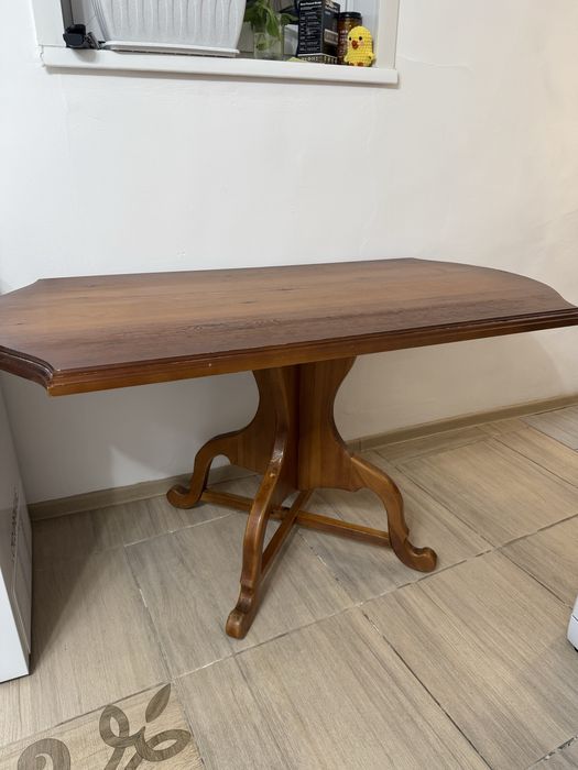 Продам стол в хорошем состоянии