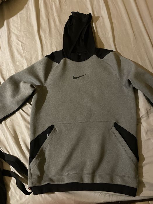 Nike Pro Drift Hoodie