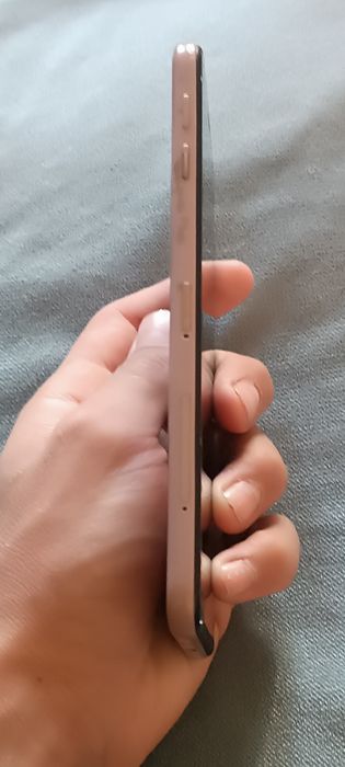 Arzon narxda samsung galaxy J4+ gold rang