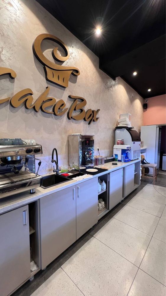 Продается готовый бизнес кафе кондитерская Cake Box