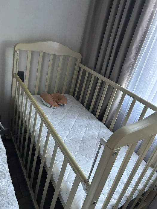 Детская кровать в хорошем состоянии