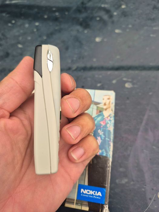 Nokia 8310 Reconditionat  NOU la cutie (fullbox)