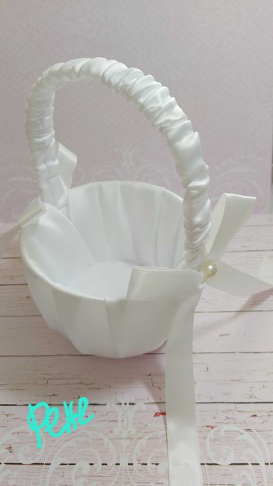 Сватбени аксесоари, кошнички, възглавнички за халки, венчета, гривни