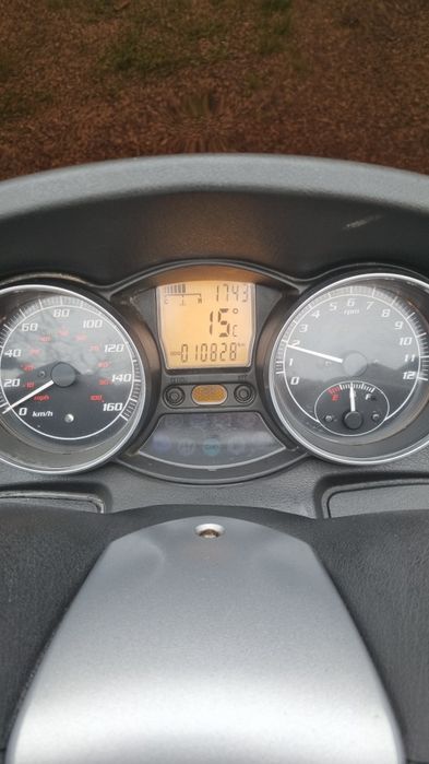 Piaggio mp3 125cmc categoria B