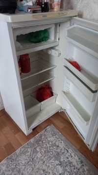 Холодильник б/у рабочи