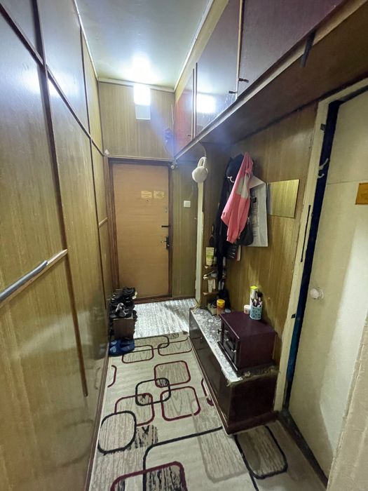 Чилонзор 21.  СРОЧНО ! 2 х комнатная 1.5 х 3. Продажа