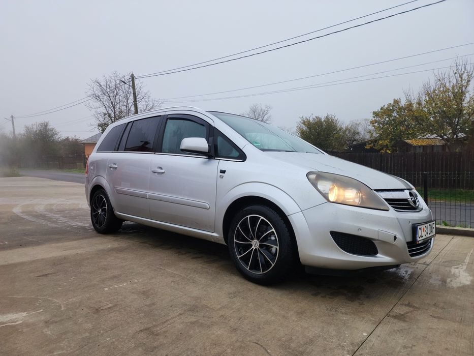 Opel Zafira B 1.8 benzină + GPL