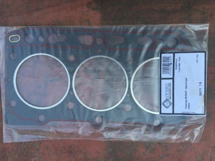 Vand garnitura de chiuloasa pentru tractoare japoneze