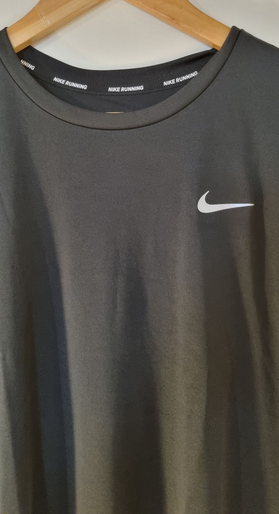 Tricou Nike Running Dama Marime : L