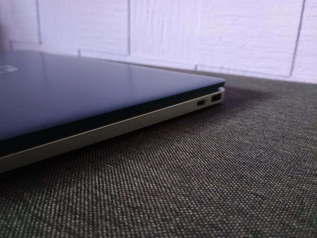 HP Chromebook 14a-na0052nd
 Процесо