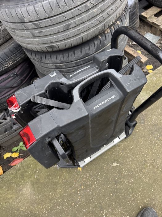 Vand Suport  Biciclete Thule  aluminiu rabatabil model Porsche