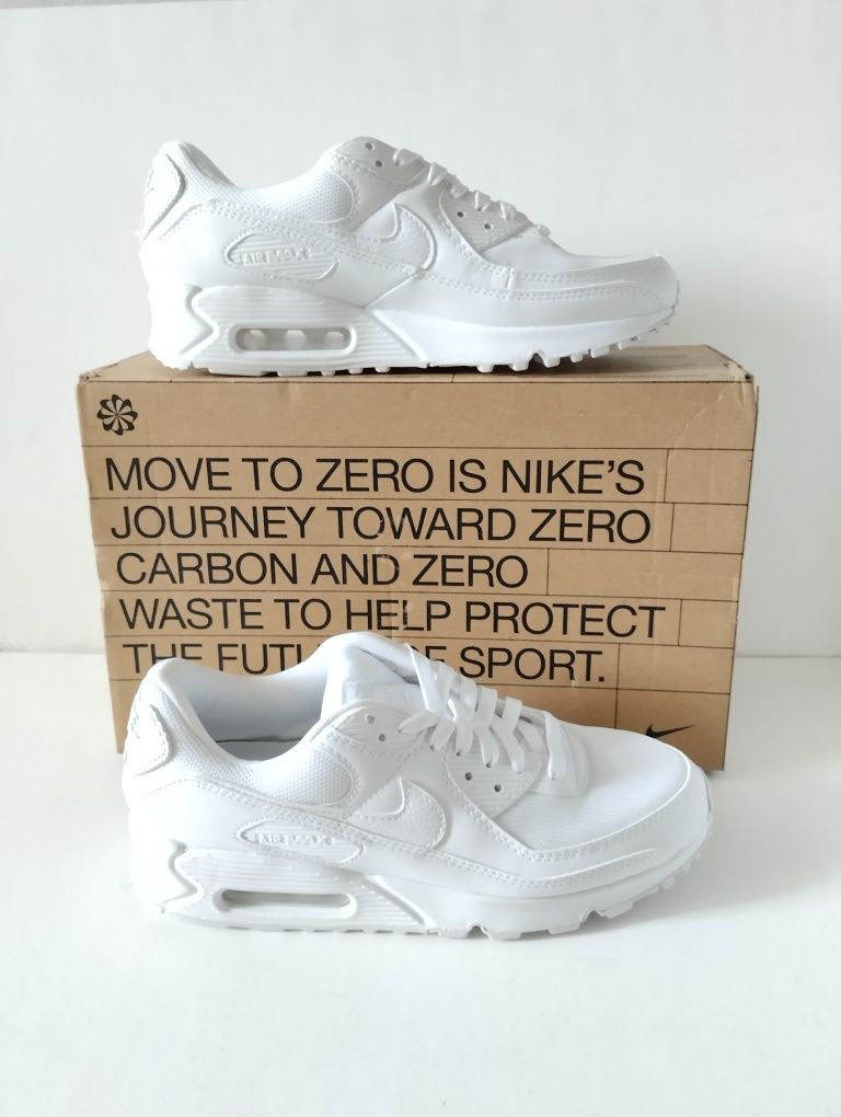 Нови Nike Air Max 90 Triple White Дамски Маратонки Номер 40,5