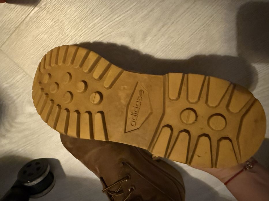 Мъжки зимни обувки Adidas 42 2/3