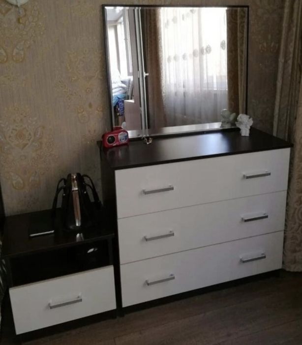 Спальный гарнитур б/у