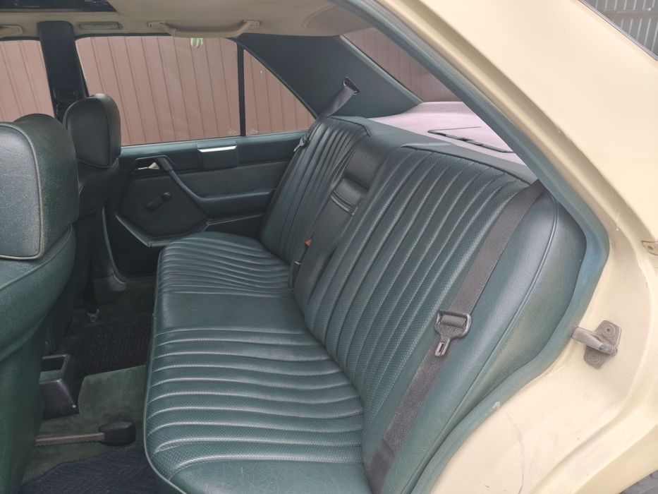 Mercedes w124 200D