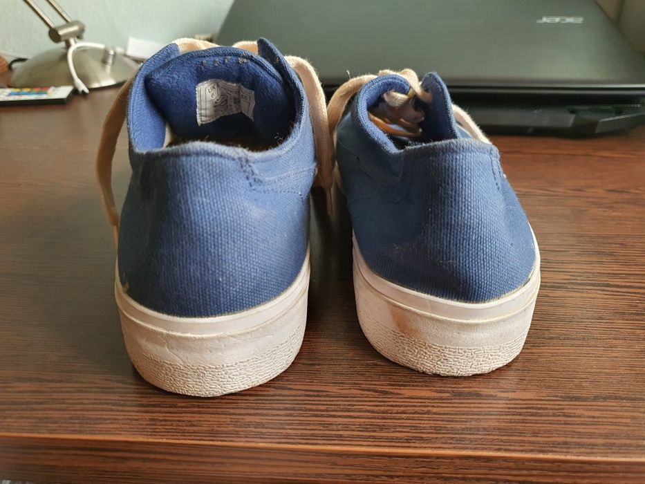 Vând Tenesi hee dah