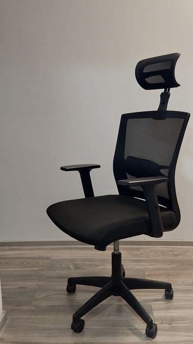 Scaun ergonomic Negru ajustabil in 6 puncte