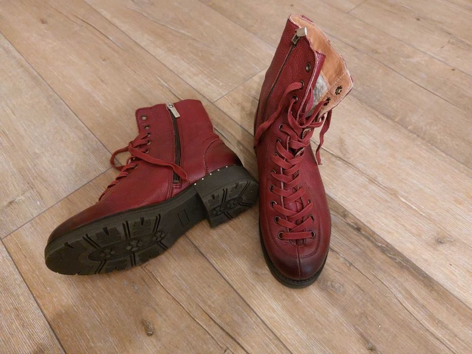 Vand ghete imblanite, din piele naturala pentru dama