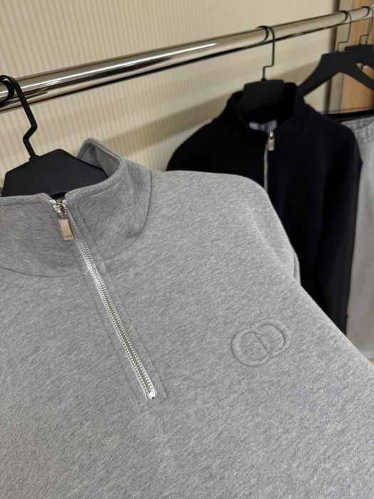 Compleu DIOR   . Toate mărimile disponibile. Calitate premium !!