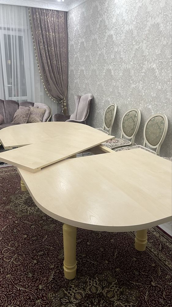 Продам стол из дерева