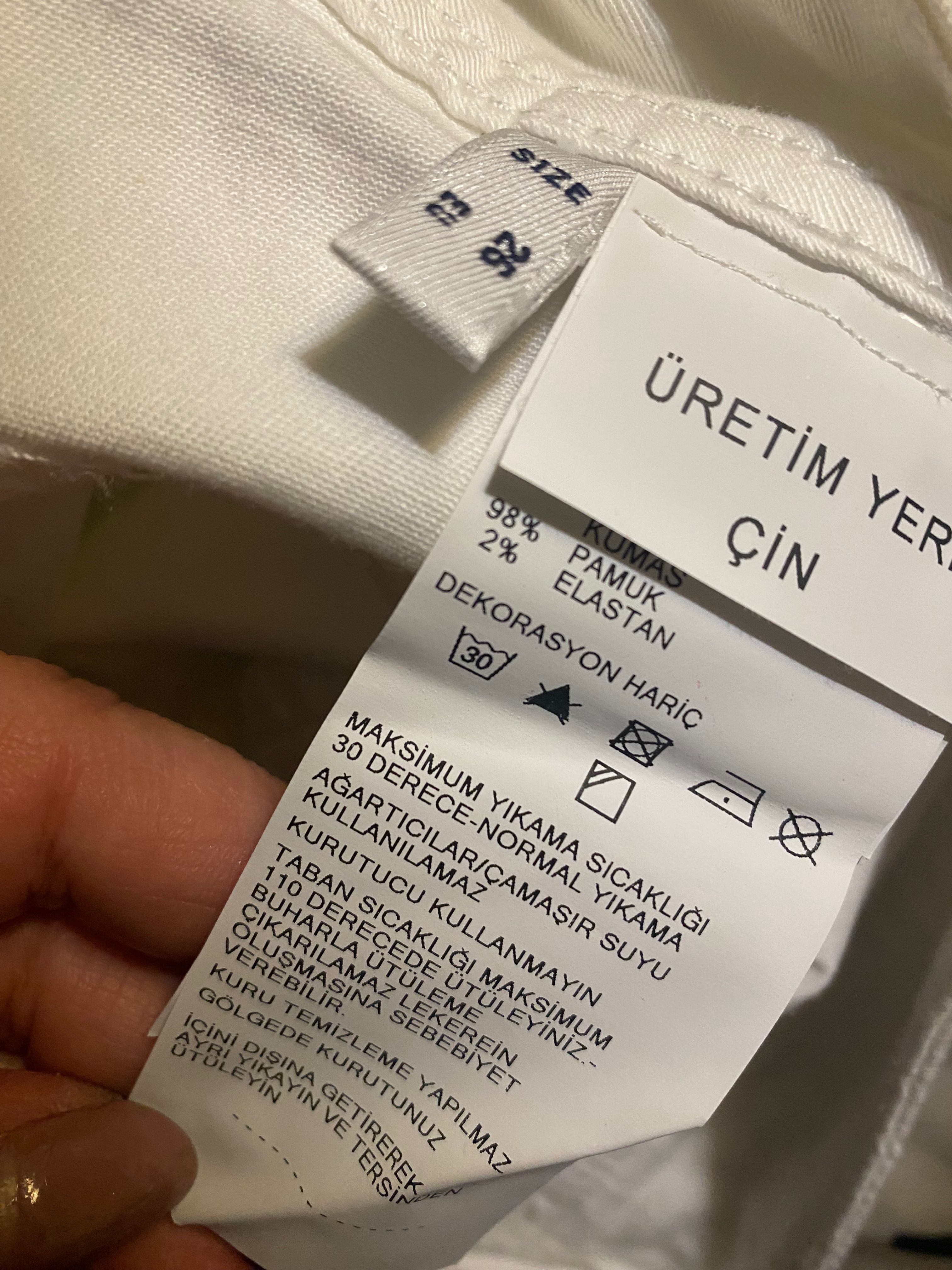 Armani, бели дънки н.26, днес 39 лв