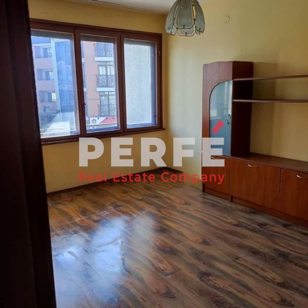 Продава се Тристаен апартамент в Бургас, Център - 80 кв.м за 3250 €/кв.м - Снимка #4