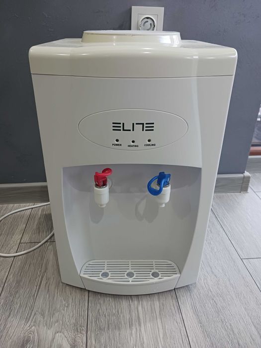 Диспенсър за вода Elite