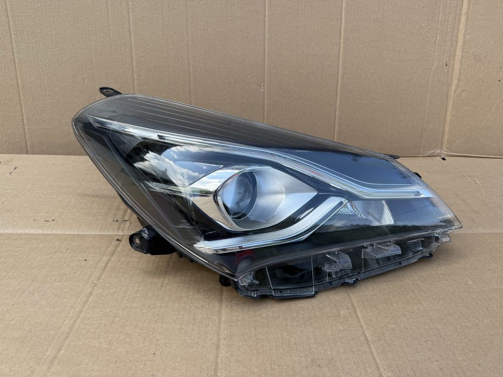 Фар Toyota Yaris LED | 2017-