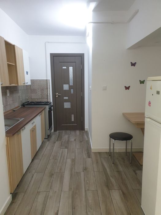 Inchiriez apartament 1 cameră, zona centrală, P-ta Concordia, 45 mp