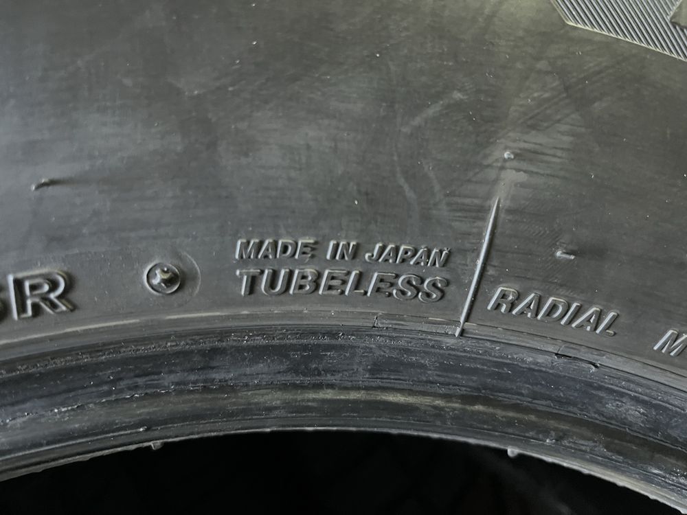 Продам шины Bridgestone Blizzak DM-v2
