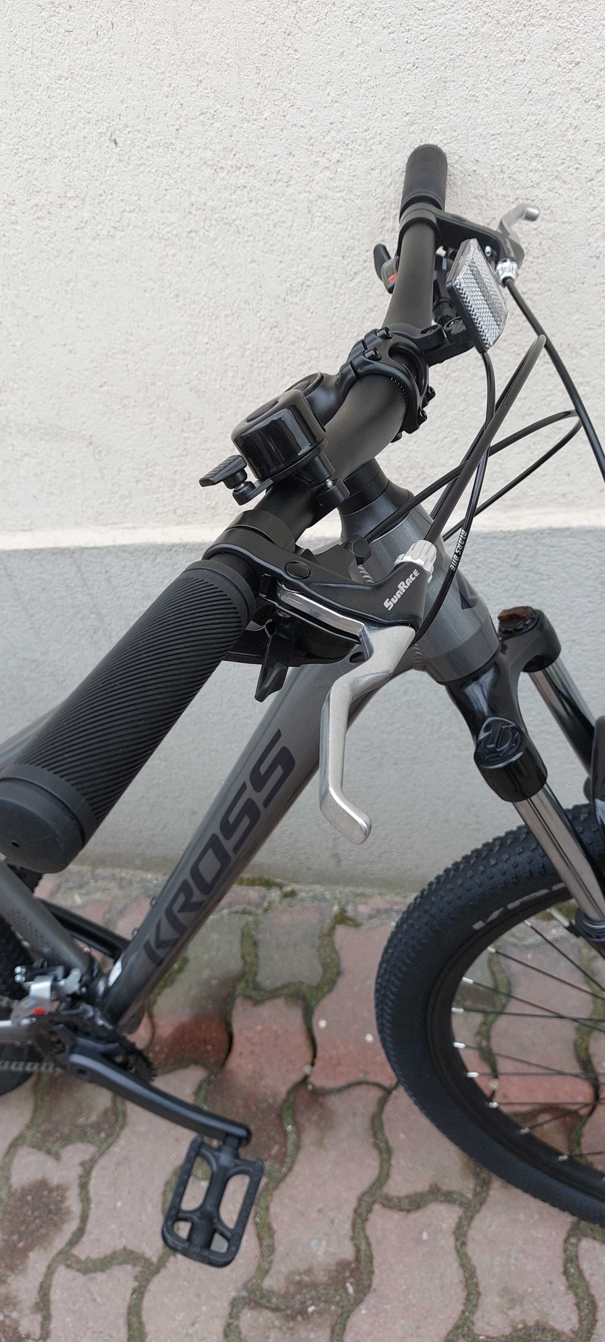 Bicicleta KROSS Hexagon 3.0 model 2024  TRANSPORT GRATUIT!