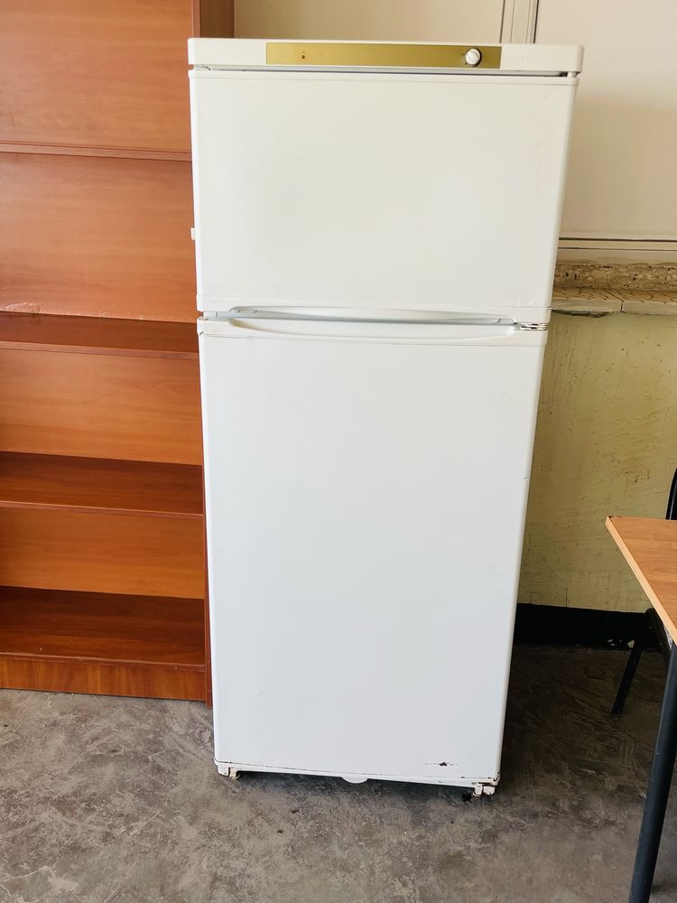 Холодильник в отличном состояний