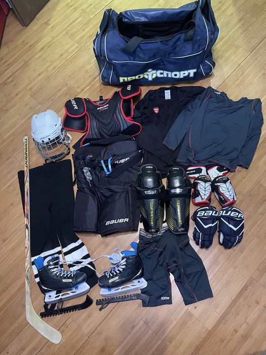 Продам хоккейную форму