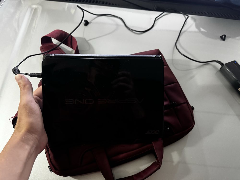 Acer aspire one нетбук