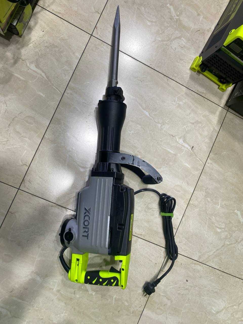 Отбойный молоток XCORT XZG03-65